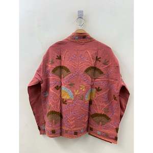 Veste en coton brodée Gulbahar Crewel, réversible et surdimensionnée, style bomber, avec motif rose délavé, pour les saisons printemps et automne - Product Image 1