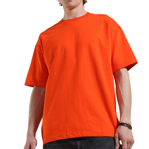 T-shirt surdimensionné 100% coton avec logo personnalisé pour hommes, coupe ample, épaules tombantes, grande taille pour un attrait urbain - Product Image 1