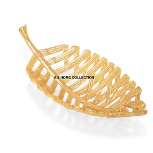 Stylish Leaf Design Metal <b>Serving</b> Gold Color <b>Bowl</b> for Home and Hotel Tabletop Usage Food & Fruit <b>Serving</b> <b>Bowls</b> - Product Image 1