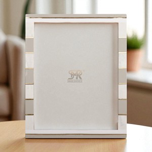 Cadre photo en résine avec motif de contour fait à la main, tailles personnalisables et affichage mural/sur table - Décoration d'intérieur créative - Product Image 6