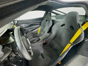 2024 Mc-Laren 750S Interior negro de carbono muy limpio - Product Image 4