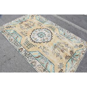 Alfombra Vintage de 5.1x7.8 pies (156x239 cm), Alfombra Turca Beige Sólida - Product Image 3