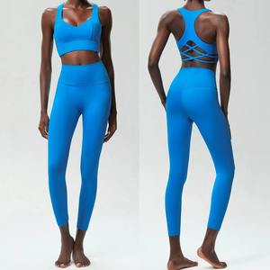 Ensembles de yoga avec bretelles pour femmes avec soutien-gorge de sport Leggings d'entraînement à taille haute Combinaisons de fitness Vêtements de sport pour femmes - Product Image 2