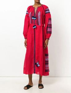 Dernière tunique brodée à manches longues et à longueur de cheville Robe de plage ukrainienne pour femmes Robe ukrainienne avec décoration en dentelle - Product Image 6