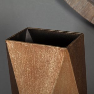 Handmade Metal Table Flower <b>Vase</b> with Gold Finished Perfect for Stylish Home <b>Decor</b> and Elegant Interior Accents - Product Image 3