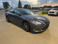 Lexus ES 350 2022, berline 4 portes, conduite à gauche, sièges en cuir, toit ouvrant, siège conducteur électrique, jantes en alliage, caméra de recul