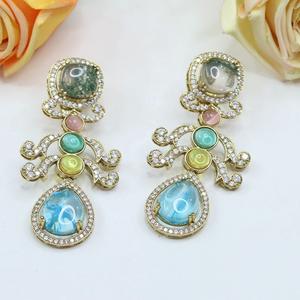 Pendientes largos de diseñador de pulido dorado de calidad superior, ropa tradicional para fiestas, bodas, colección de ropa para mujeres y niñas - Product Image 1