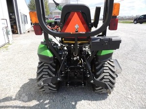 Tractor Agrícola JOHHN DEERE 1025R 2015 de 21HP con Motor, Caja de Cambios y Bomba - Product Image 4
