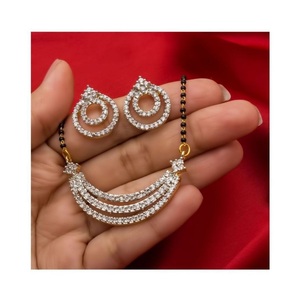Medio Anillo de Diamantes para Boda, Elegante y Lujoso - Product Image 2