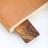 Marque-pages uniques en bois d'olivier faits à la main - Logo personnalisable Marron 15x4cm Impression par gravure Usage promotionnel Marque ArtisRaw