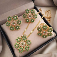 Ensemble de bijoux pour femmes, collier, boucles d'oreilles, bracelet, design floral en cuivre plaqué or antique avec zircon, pour mariage et fête