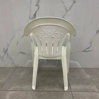 Chaises de salle à manger empilables en plastique marron bon marché pour l'extérieur, chaises en plastique pour plage, piscine et événements, fabriquées en Chine