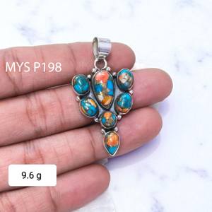 Oyster Turquesa Piedra preciosa Plata Colgantes finos Diseño hecho a mano 925 Colgantes finos de plata esterlina - Product Image 1