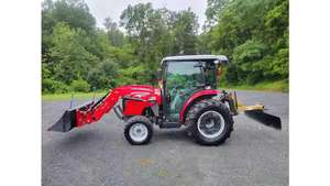 Tractor Usado Multifuncional Massey Ferguson 1736 4WD 2017 con Motor, Bomba, Caja de Cambios, Rodamientos y Cargador de Ruedas para Agricultura - Product Image 5