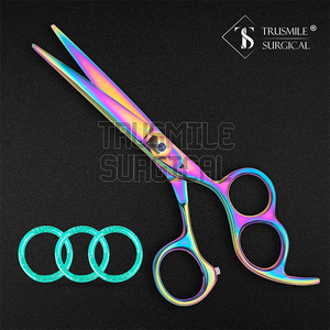 Tijeras de peluquero profesionales de acero inoxidable de 7 pulgadas al por mayor, tijeras de corte de pelo multicolores afiladas de alta calidad para uso en salón - Product Image 3
