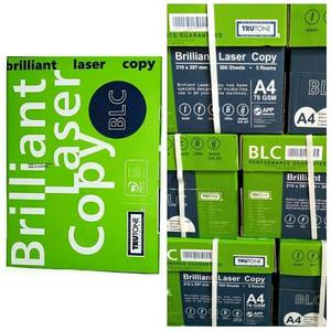 El papel de copia A4 brillante láser proporciona imágenes nítidas. El papel de copia A4 brillante láser combina perfectamente con la impresión en casa. - Product Image 1