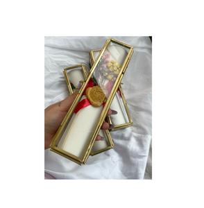 Boîte de défilement en verre métallique magnifiquement conçue en or avec un défilement délicat pour le stockage de bijoux élégants et les décorations de mariage - Product Image 1