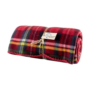 Coperta in pile di sambuco sostenibile, gadget ecologico per la casa - Product Image 1