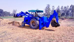 Accesorio de retroexcavadora de hierro de alta calidad para motor de Tractor 4WD, máquina versátil totalmente hidráulica para Material de excavación - Product Image 5