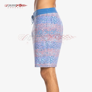 Short de plage imprimé pour homme avec tissu doux et coupe décontractée pour les vacances Short de plage pour homme à séchage rapide - Product Image 3