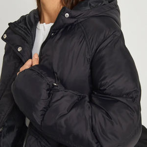 Veste tendance de style streetwear à prix d'usine pour un usage quotidien, tissu en nylon et polyester de qualité supérieure, veste matelassée oversize pour femmes 2026 - Product Image 2