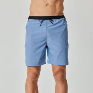 Pantalones cortos de correr para hombre con cintura ajustable y logotipo personalizado para un ajuste perfecto y un estilo único - Product Image 2