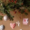 Cachemire fait à la main 8 cm décor de noël Unique Nature-thème papier mâché boules boules ornements et arbre support accessoires - Product Image 2
