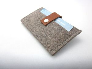 Tarjetero de fieltro y cuero de primera calidad, elegante, duradero y perfecto para el uso diario - Product Image 6