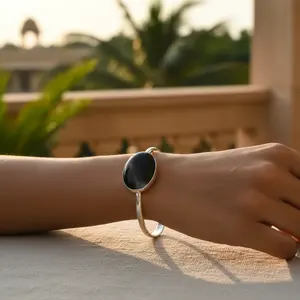 Anillo de Ónice Plateado para Mujer, Joyería de Piedras Preciosas Religiosa Clásica Bohemia, Incrustaciones de Alta Calidad en Aleación de Cobre y Latón 'IS' - Product Image 3