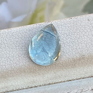 พลอยคาโมชอนทรงลูกแพร์พลอยอะความารีนธรรมชาติ2.14กะรัตมีความมันวาวน่าพิศวงอัญมณีทรงหลวมสำหรับการทำเครื่องประดับ - Product Image 1