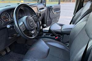 Jeep Wrangler Unlimited Sahara 4x4 2016 Usado, Edición 75 Aniversario, Transmisión Manual de 6 Velocidades, Motor V6, Mayormente Sin Modificar - Product Image 4