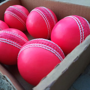 ลูกคริกเก็ตไม้แข็งสีชมพูประสิทธิภาพสูงโลโก้ออกแบบได้ตามต้องการ - Product Image 4