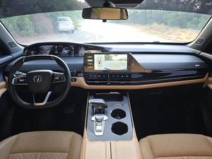 2024 CHANGANNNS UNI K GCC Original Opciones completas Premium Ventas rápidas de automóviles usados con dirección izquierda y asientos de cuero - Product Image 3