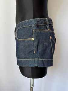 Dsquared2 Micro-short en tissu de coton délavé bleu denim foncé moderne Taille basse personnalisée - Product Image 5