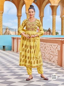 คอลเลกชันฤดูร้อนของนักออกแบบตามความต้องการสูงกางเกง Kurti พร้อม Dupatta สําหรับสุภาพสตรี สวมใส่ มีจําหน่ายในราคา Afforanele - Product Image 6