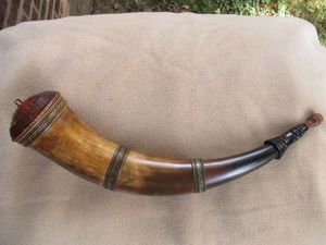 Vaso de cuerno para beber vikingo festivo hecho a mano para hidromiel y cerveza ecológico para fiestas navideñas y celebraciones navideñas - Product Image 5