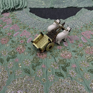 Magnifique Lehenga Choli Avec Broderie Paillettes Travail Lehenga - Product Image 1