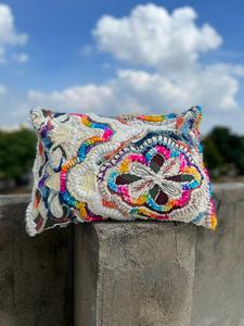 Fundas de cojín de algodón bellamente bordadas de 45x45 cm de lujo decorativas sostenibles sin azo a los mejores precios al por mayor - Product Image 2