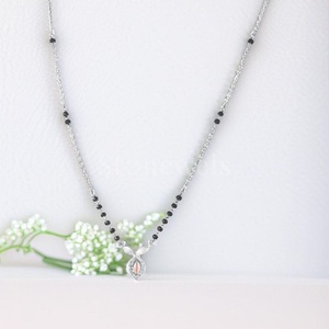 Cadena de cuentas elegante Stonewels Tilak Double Tone Diamond Mangalsutra para bodas con diseño dorado de dos tonos brillantes - Product Image 6