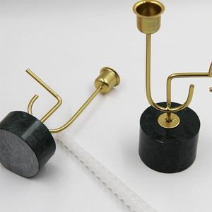 Bougeoirs décoratifs de mariage de table bon marché au design moderne Bougeoir de luxe en métal noir et or - Product Image 3