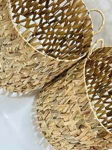 Modern Eco-Friendly Handwoven Natural Water Hyacinth <b>Storage</b> <b>Basket</b> with Handle Multifunctional Circle Design Home Organization - Product Image 3