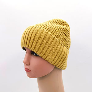 Vente en gros Bonnet multicolore en laine pour adultes Bonnet de ski côtelé court pour pêcheur Bonnets d'hiver en jacquard uni pour tenue décontractée - Product Image 4