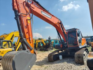 Doosan รถขุด DX225มือสอง Doosan ของแท้ DX225 - Product Image 6