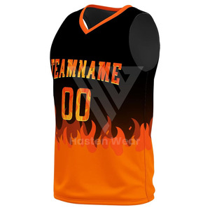 Uniforme de basket-ball professionnel respirant pour hommes, taille plus, logo personnalisé, ensemble short et haut, uniforme réversible par sublimation - Product Image 2