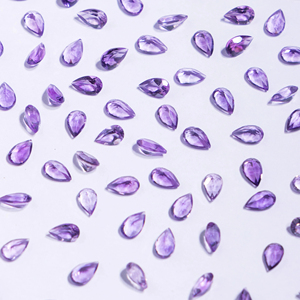 Piedra preciosa de cuarzo suelta cortada con pera de 6x4 MM de amatista brasileña Natural de calidad AAA para la fabricación de joyas - Product Image 1
