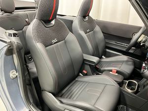 Magnifique Cooper S Cabriolet FWD d'occasion 2026 à vendre - Product Image 3