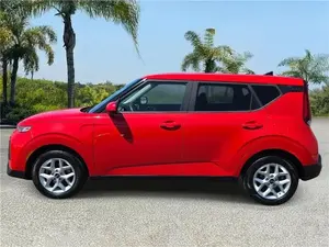 2021 Kia SORENTO - Product Image 6