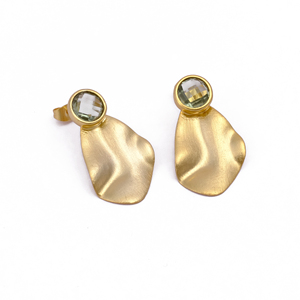 Quartz améthyste vert rond plaqué or lunette martelé conception goujon nouvelle pierre précieuse pierre de naissance fantaisie bijoutier conception goujons boucles d'oreilles - Product Image 1