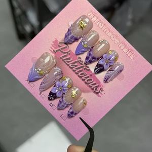 Uñas Postizas Lavender Muse con Elegante Diseño Lavanda para Realzar las Uñas - Product Image 2