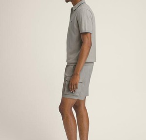 Uniformes de tennis solides et écologiques pour hommes, short décontracté en tissu respirant confortable et à séchage rapide 100% polyester - Product Image 2